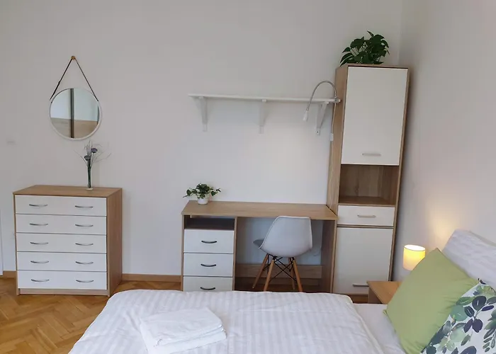 Spacious 3 Center Appartement